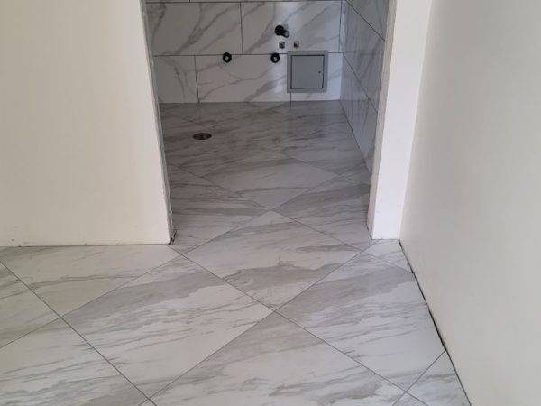 gray bathroom tile